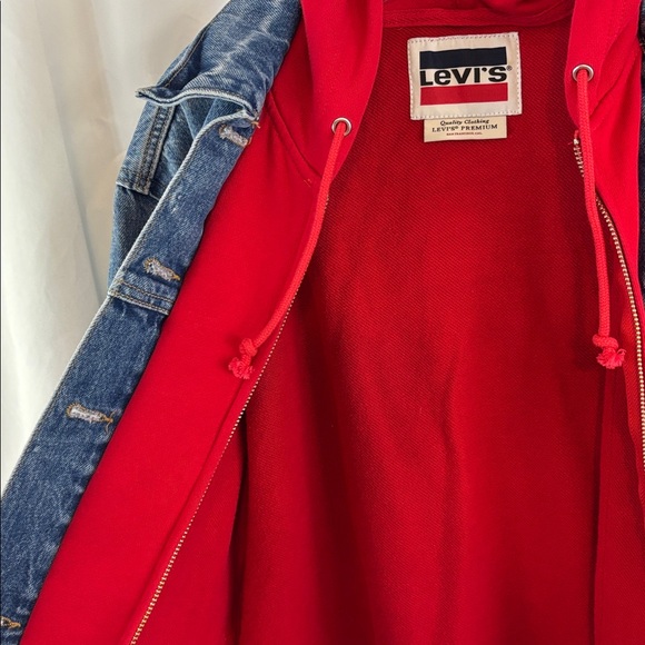 EUC Levi’s szXL Ex-Boyfriend Hybrid Trucker jacket…hooded denim jacket… - Picture 3 of 5